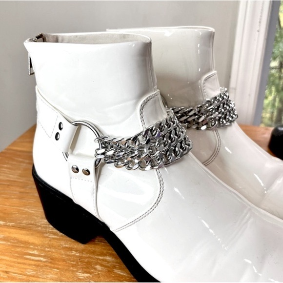 ASOS Design Western Cuban Heel Ankle Boots - Picture 10 of 15